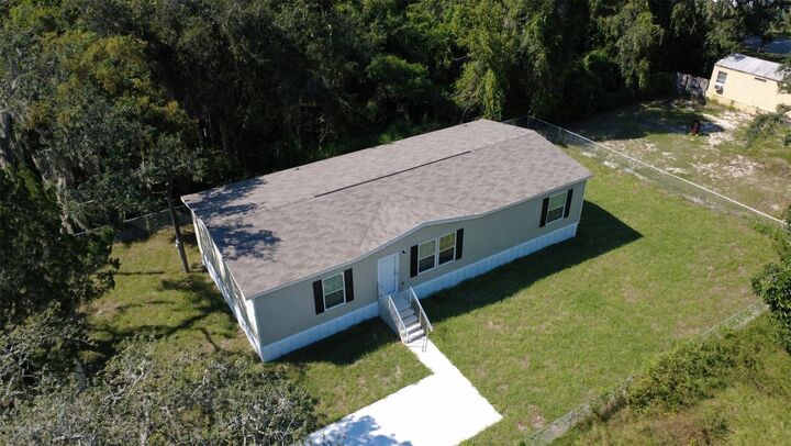 Property Photo:  12015 Westbay Avenue  FL 34654 