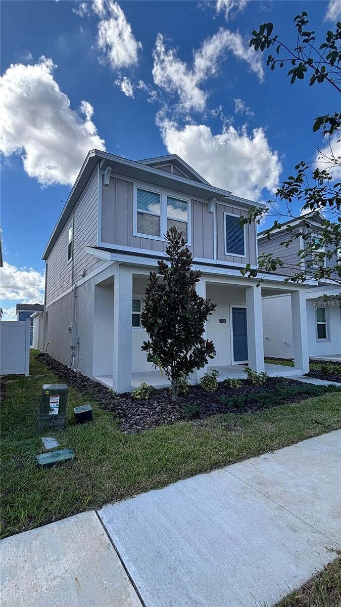 Property Photo:  2074 Rider Rain Lane  FL 32703 