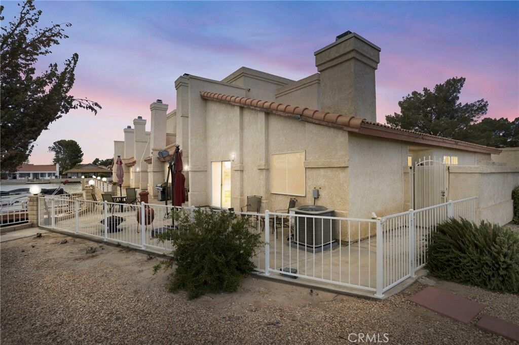 Property Photo: 11496 Nautical 17 CA 92342