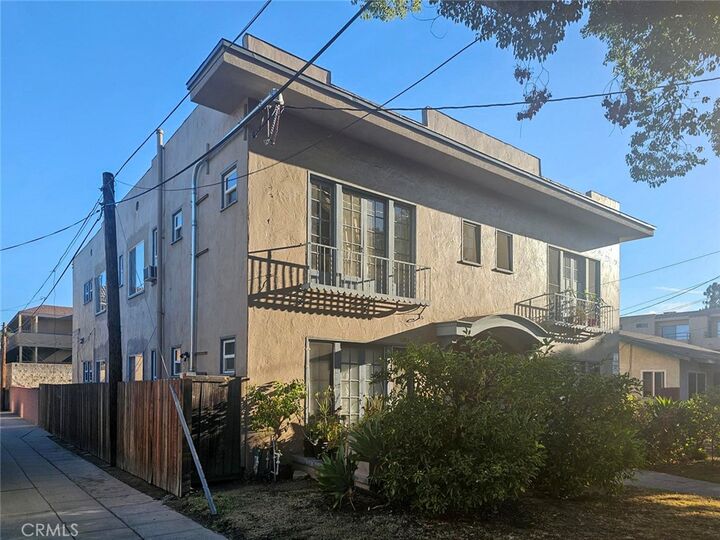 Property Photo:  1134 E Chestnut Street  CA 91205 