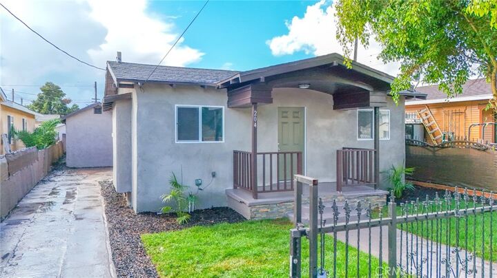 Property Photo:  204 E 51st  CA 90011 