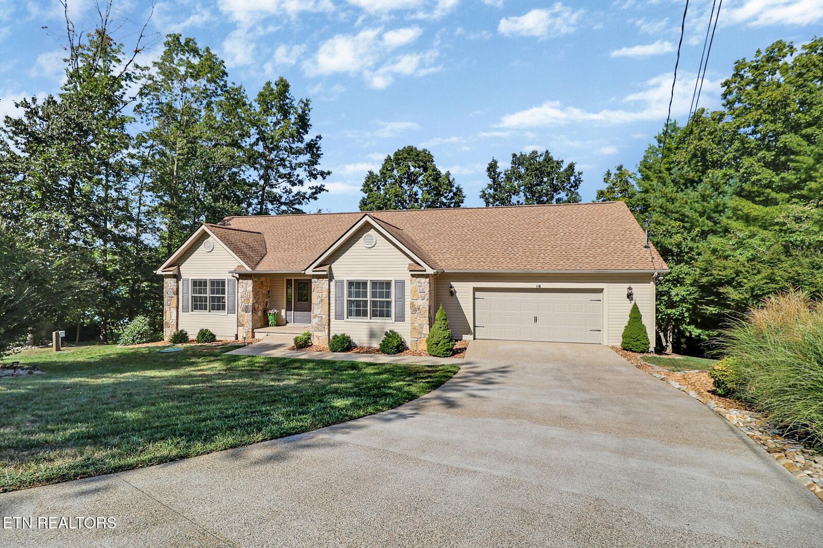 Property Photo: 16 Needham Terrace TN 38558