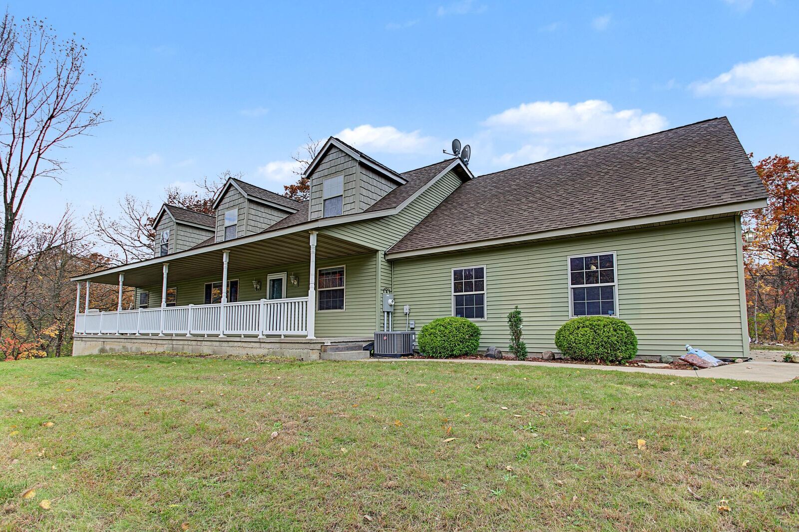 Property Photo: 2274 100th Street WI 54017