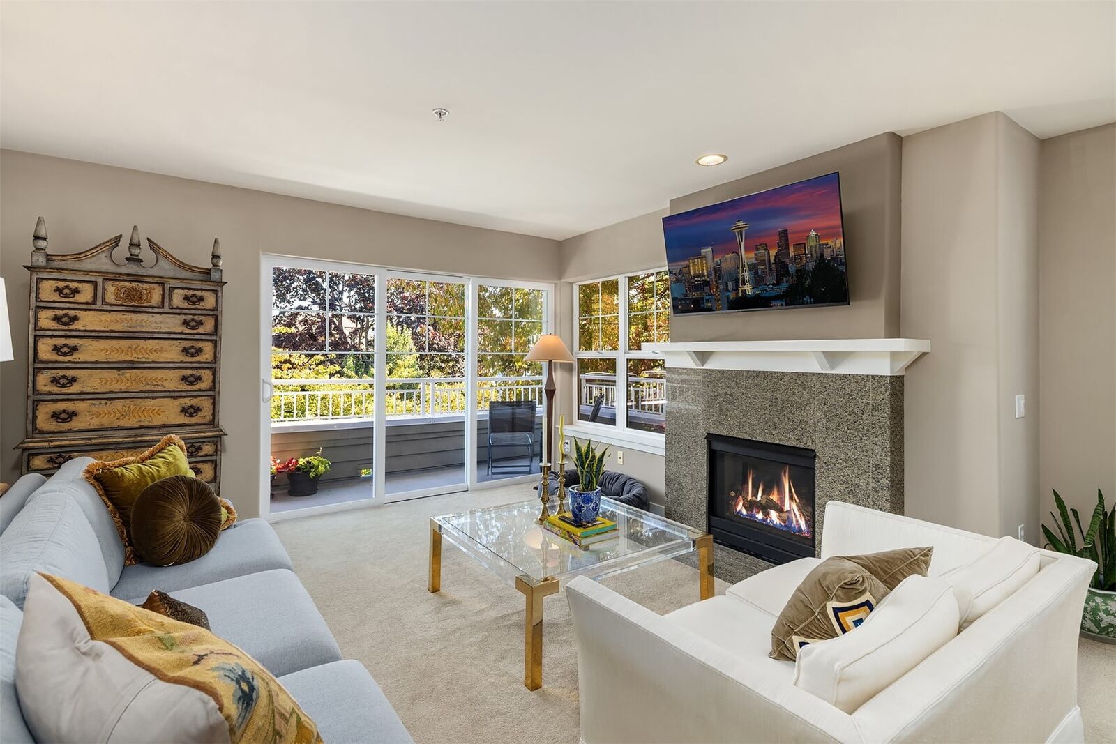 Property Photo: 1415 6th Avenue N 304 WA 98109