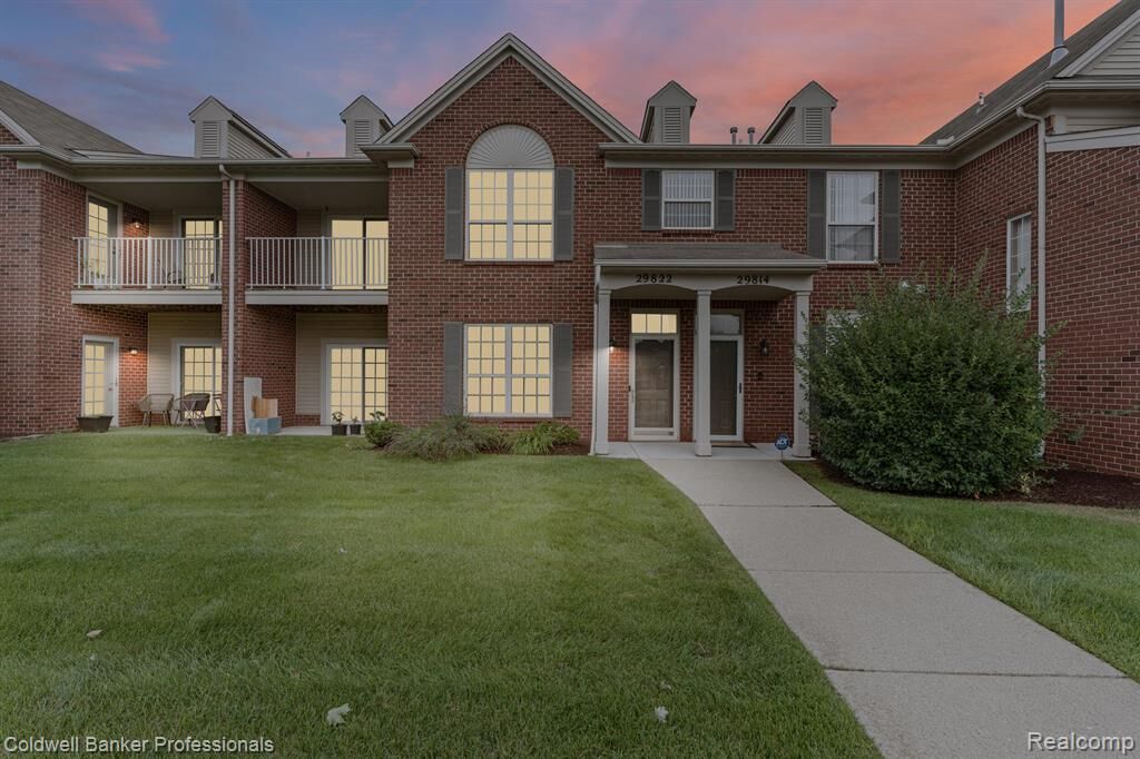 Property Photo:  29822 Heritage Parkway  MI 48092 