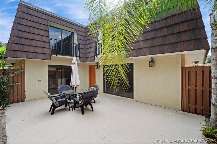 Property Photo:  5863 SE Riverboat Drive  FL 34997 