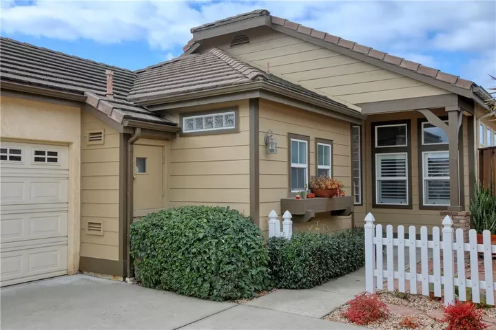 Property Photo:  508 Starlight Lane  CA 93420 