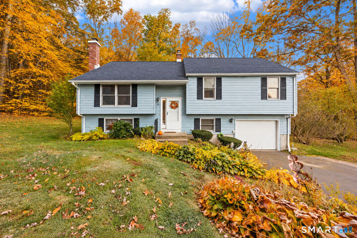 Property Photo: 40 Valley View Court 40 CT 06518