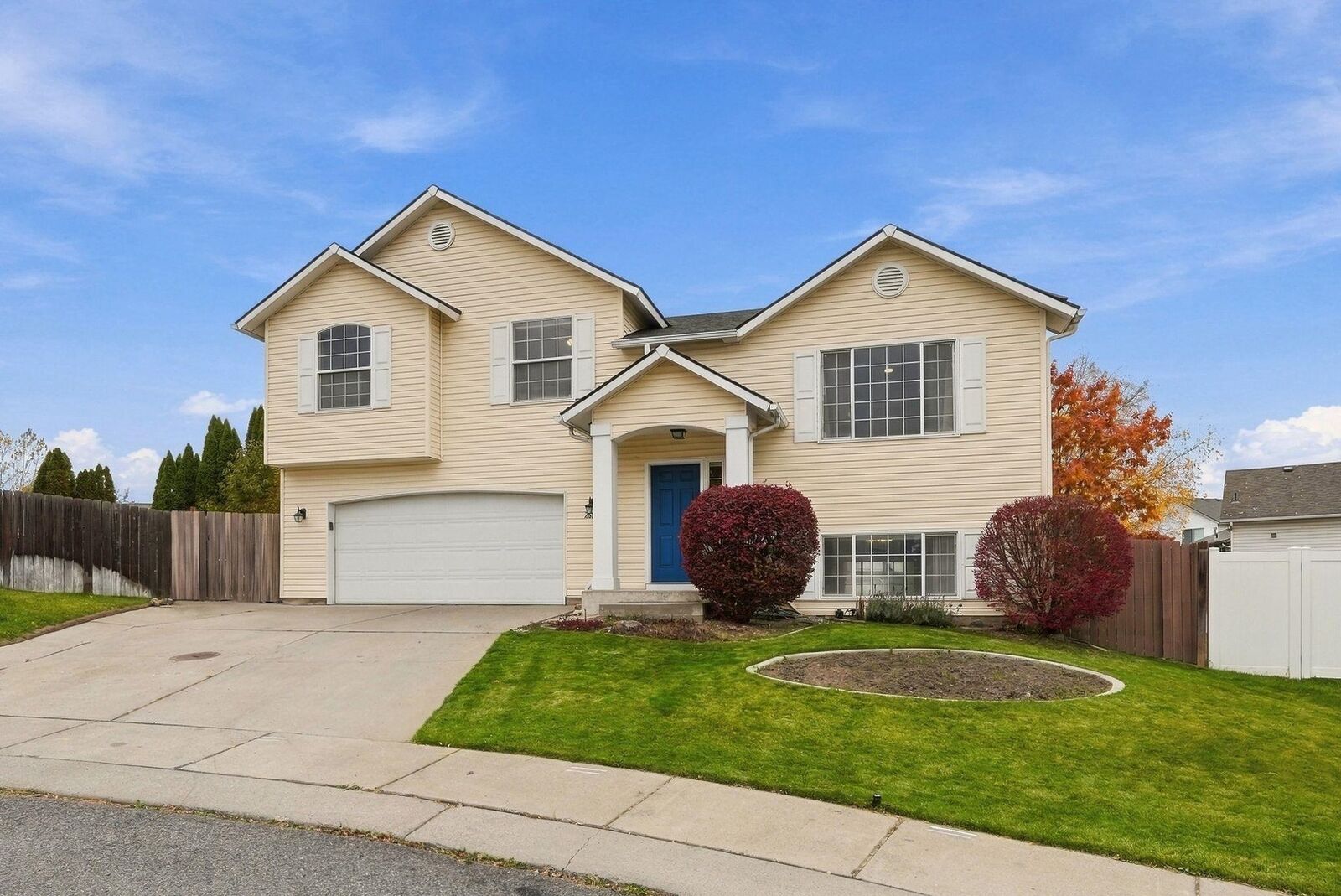Property Photo: 2618 Oxford Cir WA 99004