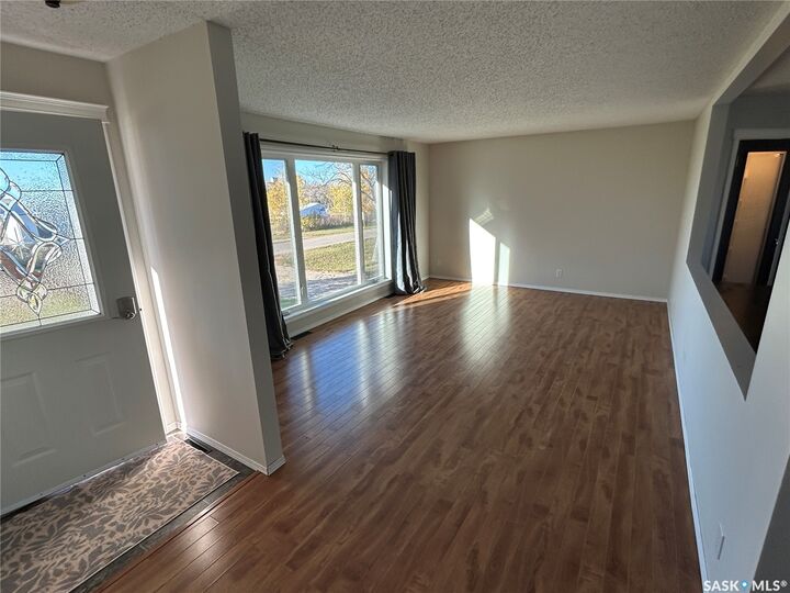 Property Photo:  394 Standard Street  SK S0N 1X0 