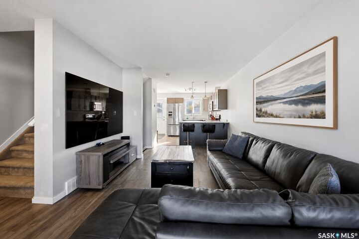 Property Photo:  4725 Primrose Green Drive E  SK S4V 3K9 