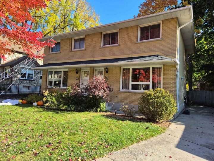 Photo de la propriété: 200 Delatre Street ON N4S 6C5