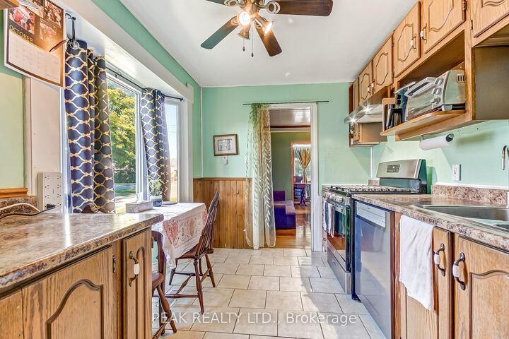 Property Photo:  259 East Street  ON N5Z 2S3 