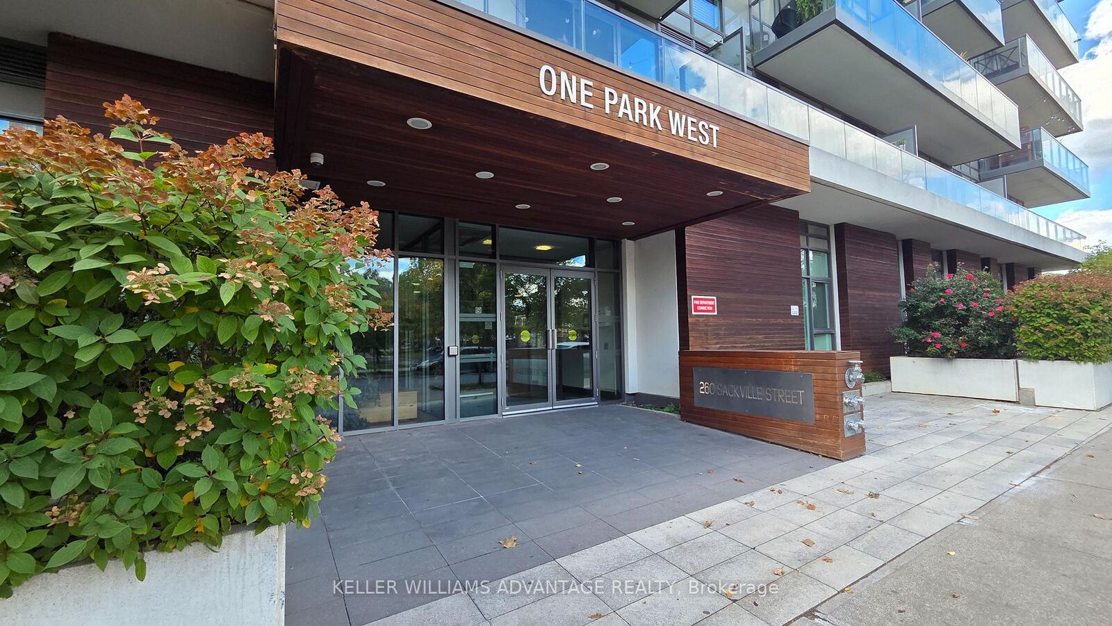 Property Photo:  260 Sackville Street 103  ON M5A 0B3 
