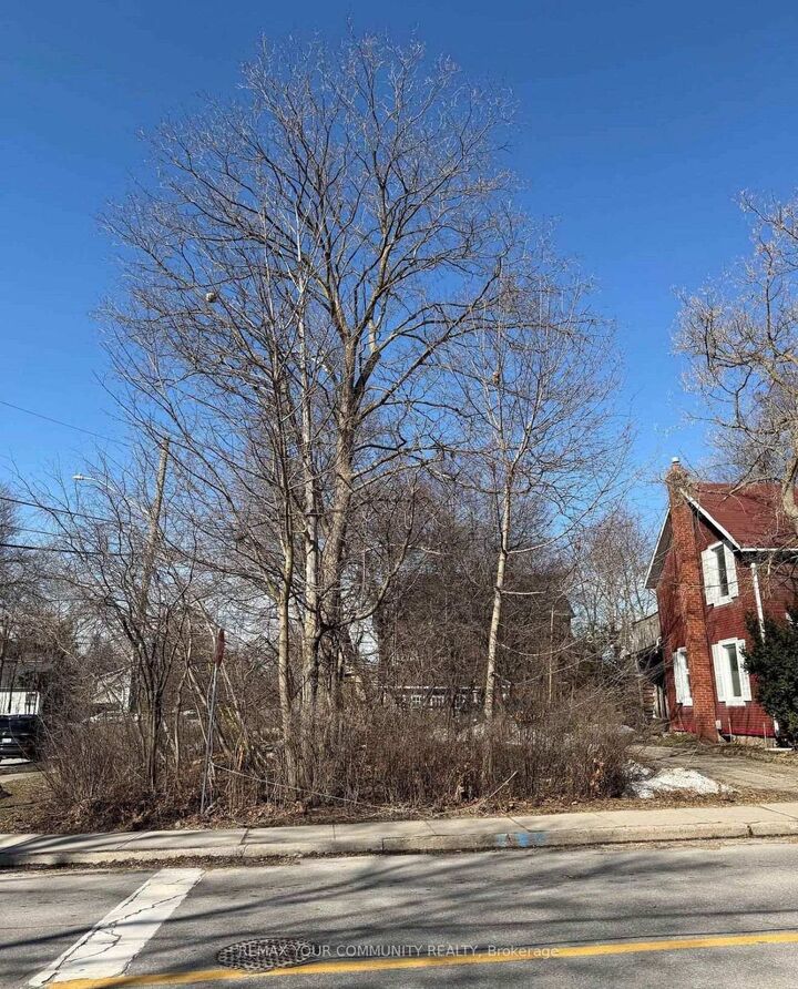 Property Photo:  67 Richmond Street  ON L4C 3Y3 