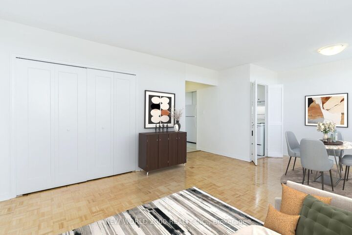 Property Photo:  485 Eglinton Avenue E 0903  ON M4P 1N2 