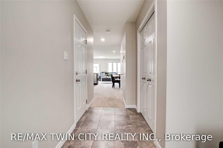 Property Photo:  135 Hardcastle Drive 107  ON N1S 0B6 