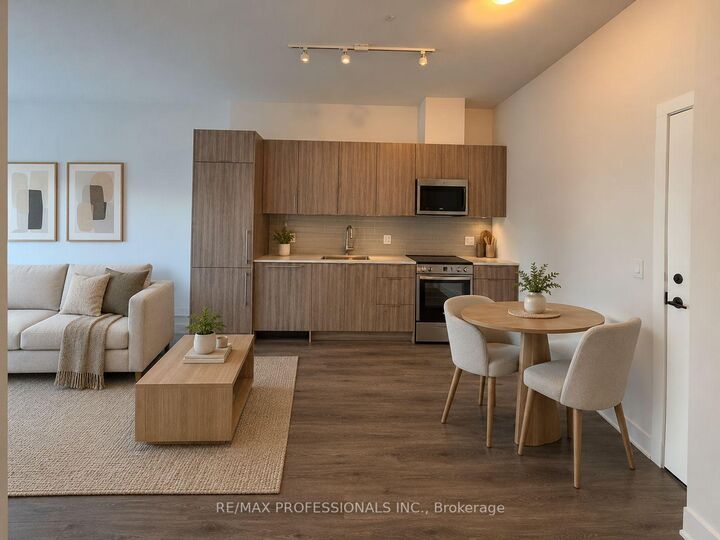Property Photo:  4130 Parkside Village Drive 415  ON L5B 0L7 