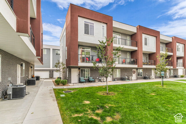 Property Photo: 653 S 450 E UT 84015