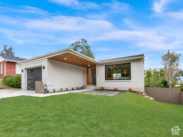 Property Photo: 2268 E Roosevelt Ave UT 84108