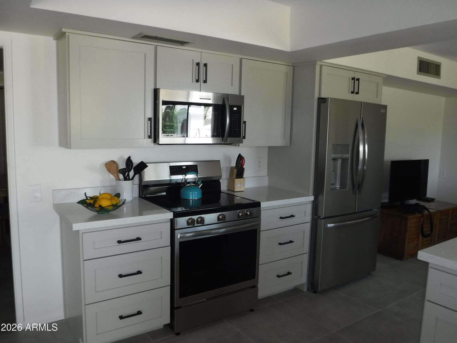 Property Photo: 12930 W Seville Drive AZ 85375