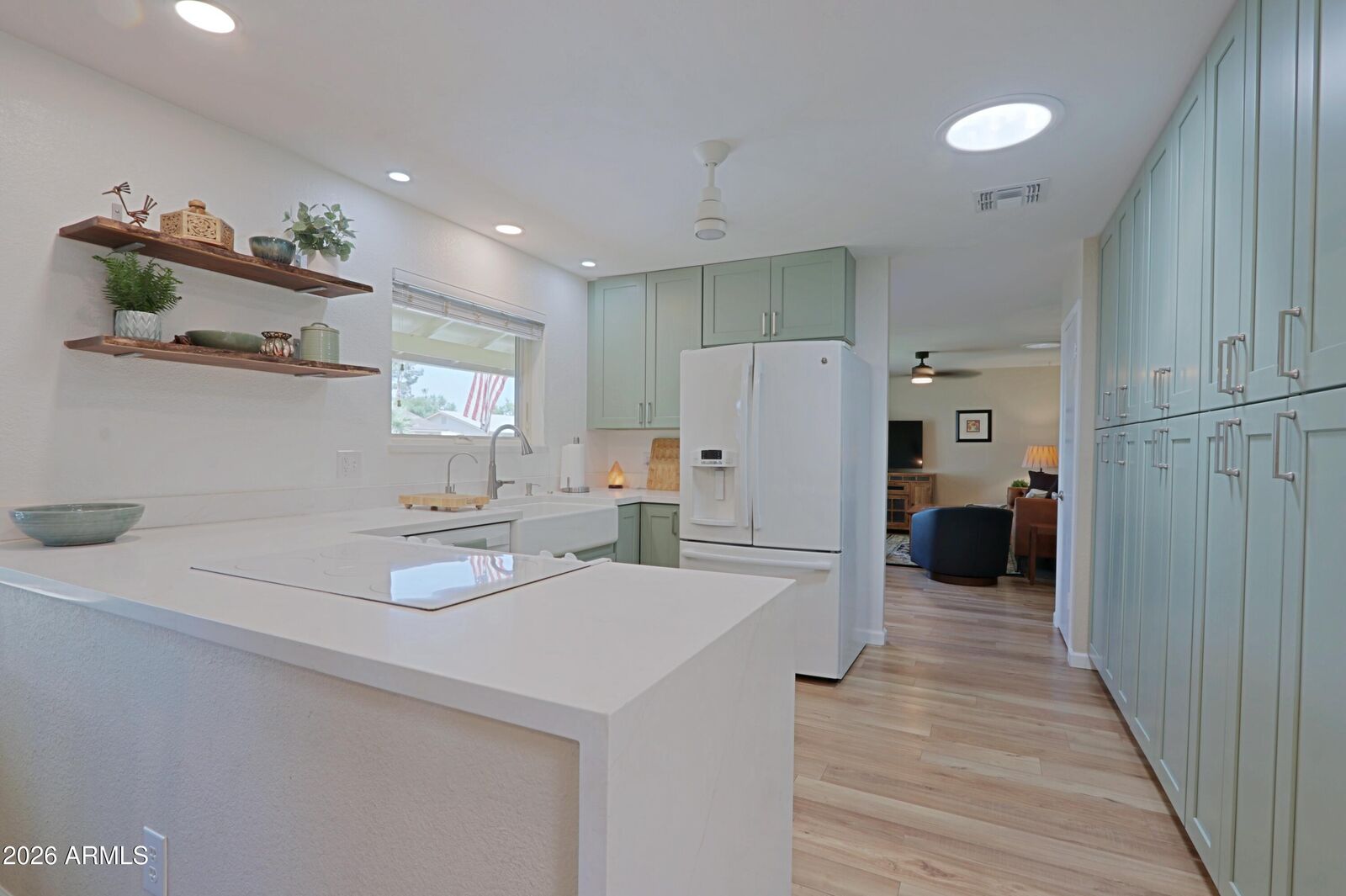 Property Photo:  703 E Auburn Drive  AZ 85283 
