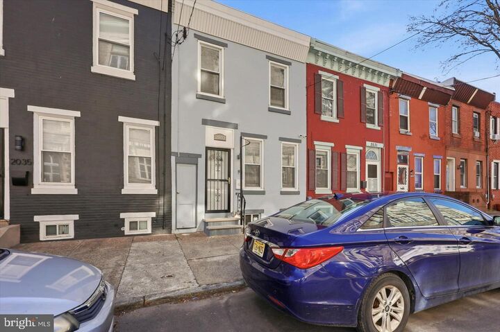 Property Photo: 2033 N Mascher Street PA 19122