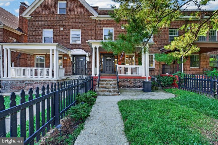 Property Photo:  3802 Greenmount Avenue  MD 21218 