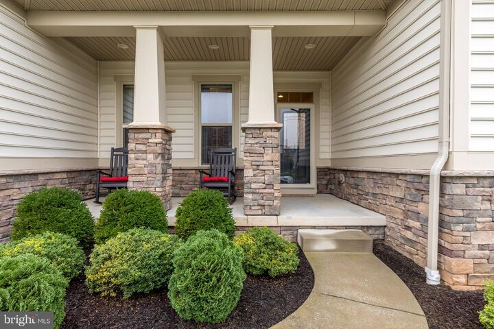 Property Photo:  7901 McNeal Farm Circle  MD 21237 