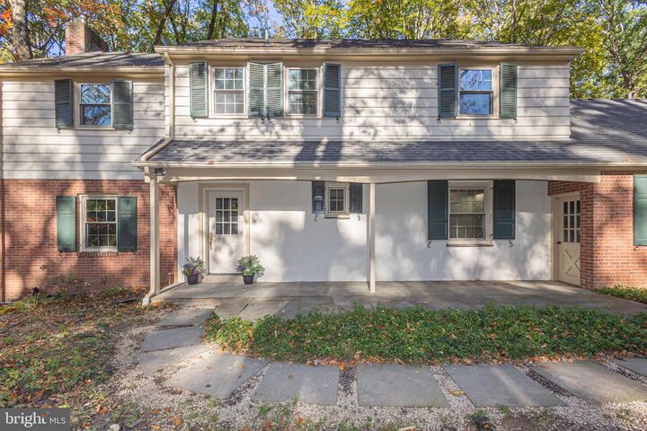 Property Photo:  70 Sandywood Drive  PA 18901 