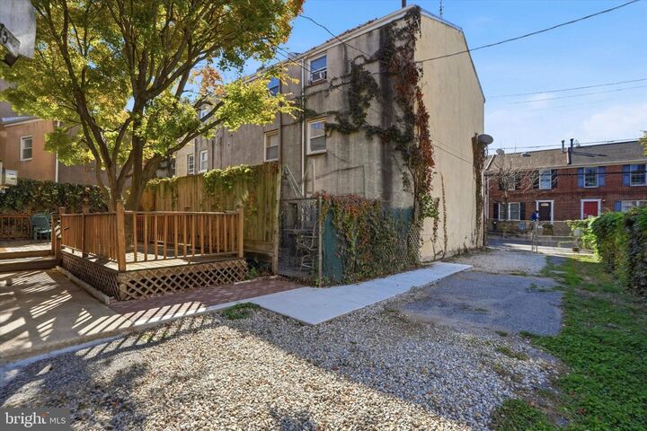 Property Photo: 335 R Poplar Street PA 19123