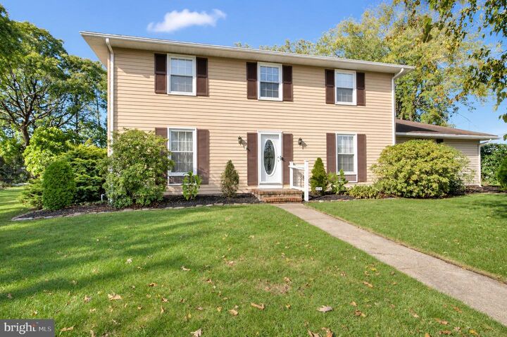 Property Photo:  636 Jefferson Avenue  NJ 08361 