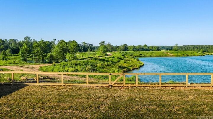 Property Photo: 227 Michelle Drive AR 72012