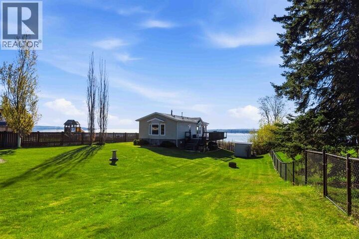 Property Photo:  53117 Hwy 31 Highway  AB T0E 2B0 