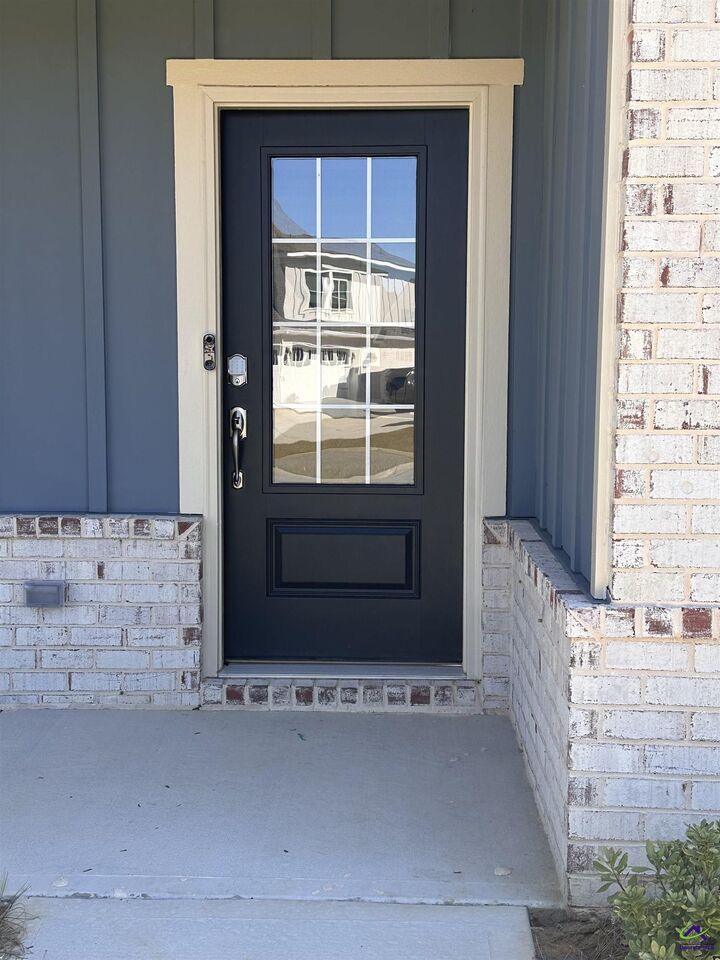 Property Photo: 234 Flat Shoal Drive GA 31005