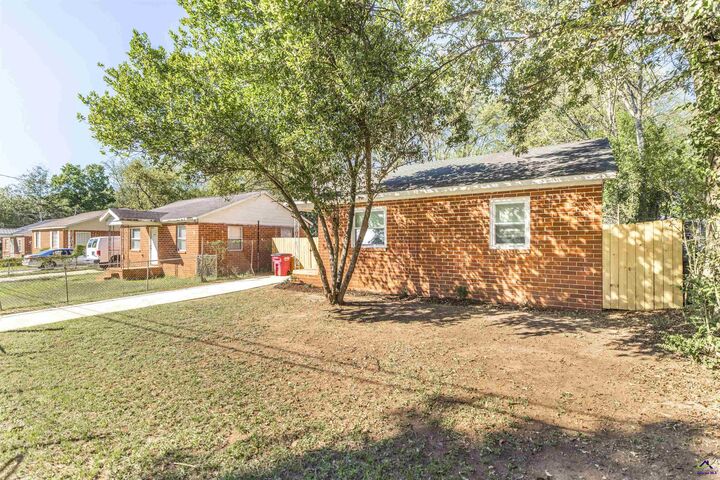 Property Photo: 603 Shi Pl GA 31206