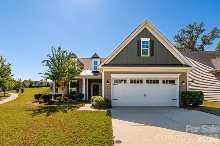 Property Photo:  13301 Canterbury Castle Drive  NC 28273 