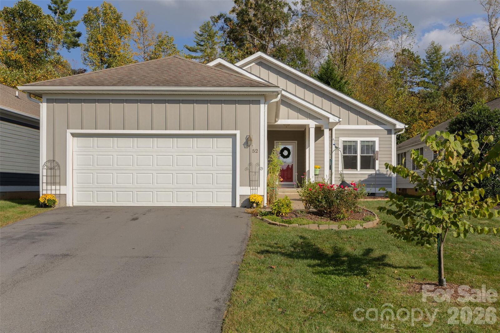 Property Photo:  52 Fox Trot Path  NC 28732 