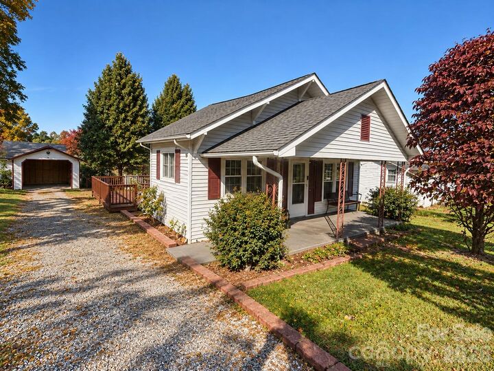 Property Photo:  808 Faet Street SW  NC 28690 