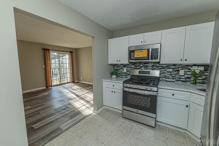 Property Photo:  142 Darwin Lane  NJ 08902 