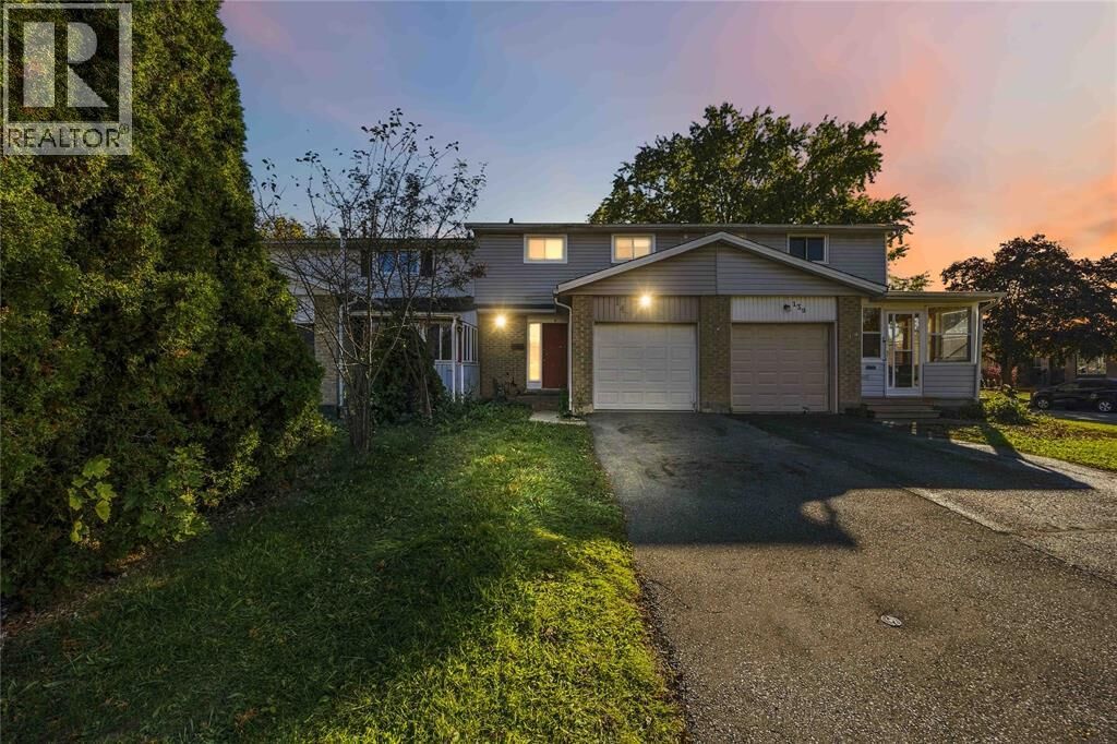 Property Photo: 141 Bedford Crescent ON N7S 4B4