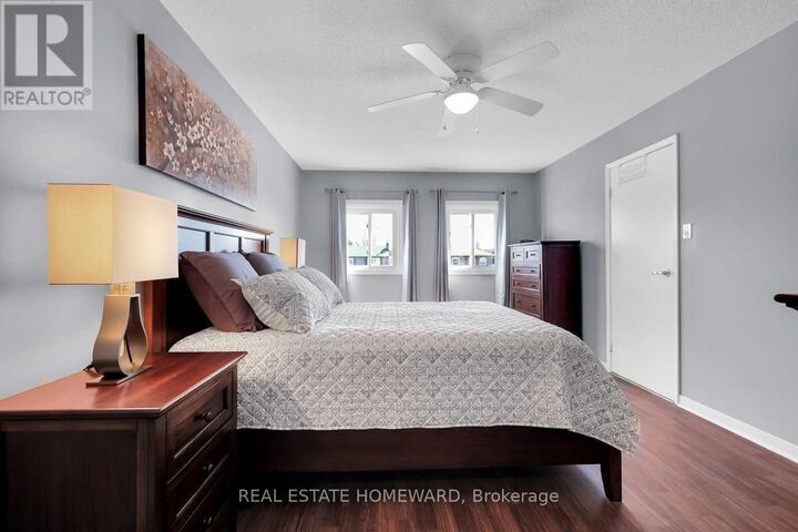 Property Photo: 784 Hill Gate ON L3Y 6M2