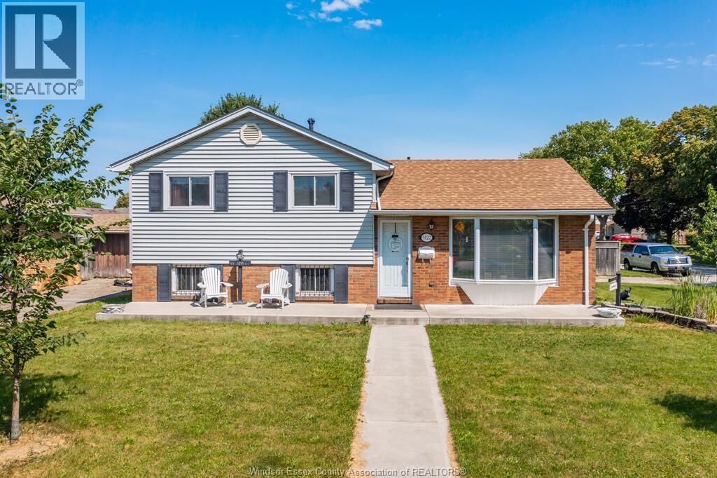 Property Photo:  5122 Colbourne Drive  ON N8T 1T8 