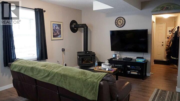 Property Photo: 4924 50 Avenue AB T0B 3B0