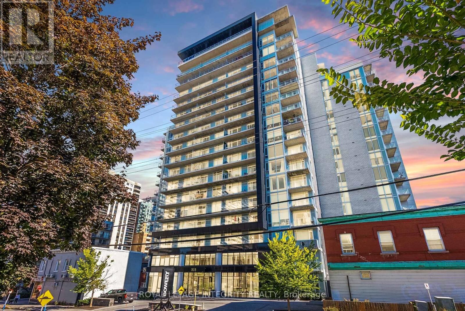 Property Photo: 255 Bay Street 506 ON K1R 0C5