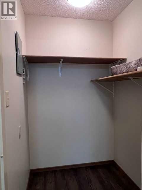 Property Photo:  49 Bennett Street  AB T4R 1V4 