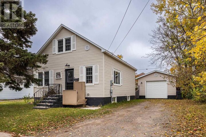 Property Photo:  292 Wilson St  ON P6B 2K5 