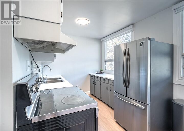 Property Photo:  1464 Lansing Avenue  ON P3A 4C7 