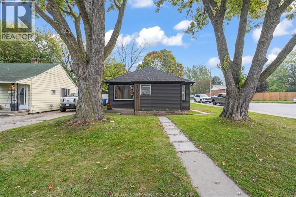 Property Photo: 1086 Brock Street ON N9C 2V2