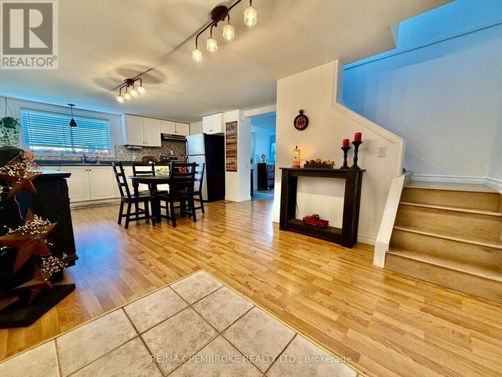 Property Photo: 1081 Bronx Street ON K8A 6G8